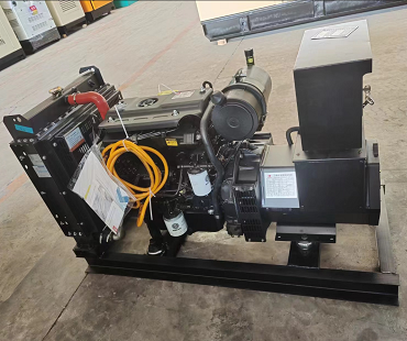 冷藏車用濰柴20kw小型柴油發(fā)電機(jī)組WP2.3D33E200長1.6米